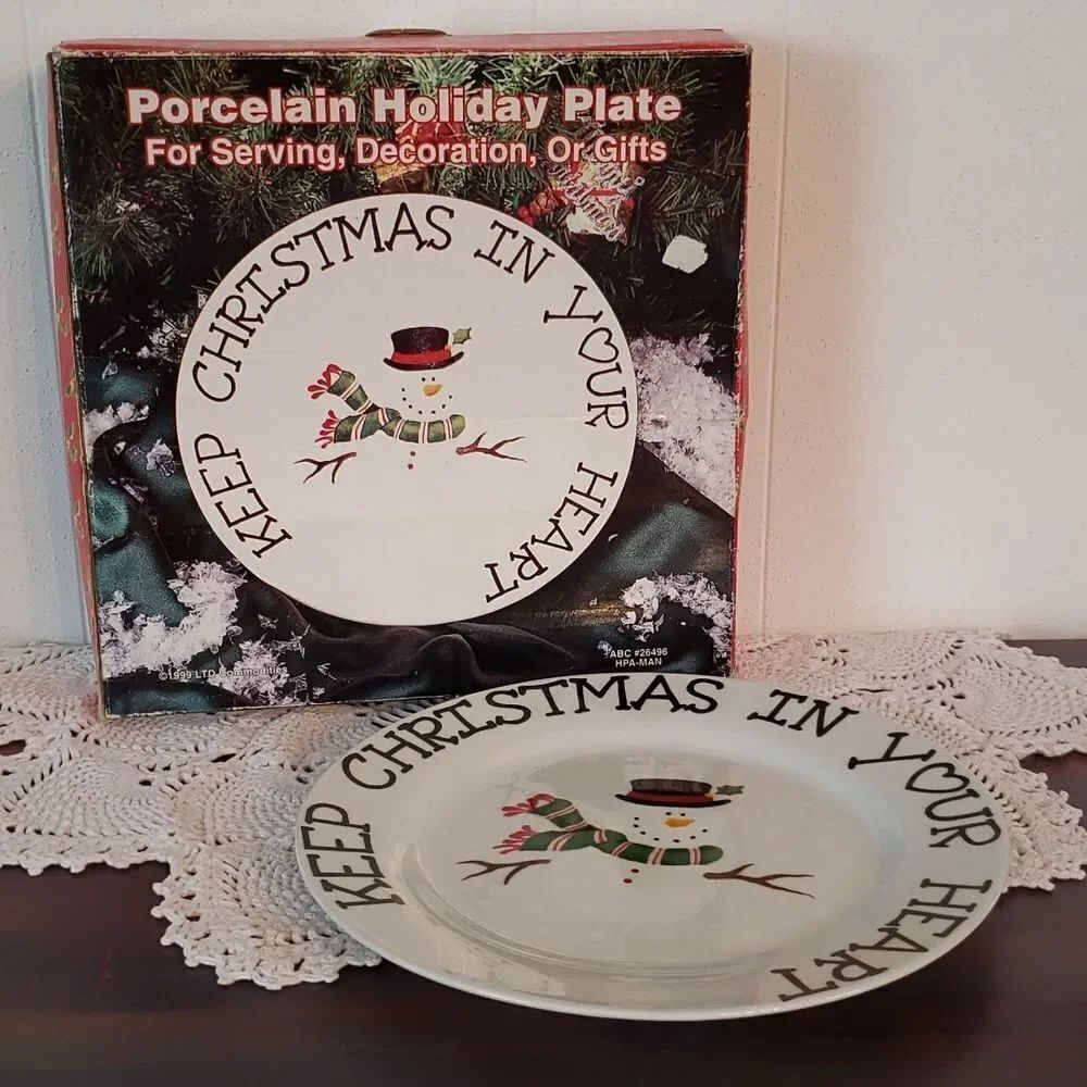 Vtg 1998 Hand-Painted Decorative Snowman Plate "KEEP CHRISTMAS IN YOUR HEART"
